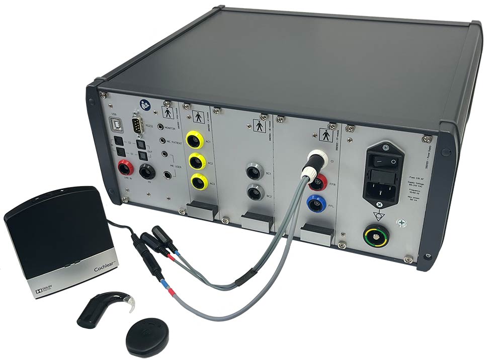 AT2000, Audiometer mit CI Anschluss, Audiometer with CI connection, Audiomètre avec connexion pour implant cochléaire, Audiometer Rückseite, backplane, Audiometer rear panel, Face arrière de l'audiomètre